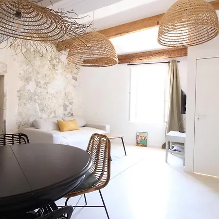 Eva - - Centre - Wifi Cassis