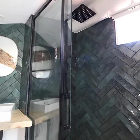 Eva - - Centre - Wifi * Cassis